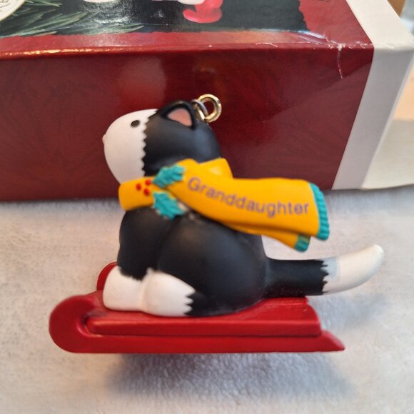Vtg‎ Hallmark Keepsake Ornament 1996 Tuxedo Cat Black White Granddaughter 90s - Picture 2 of 7